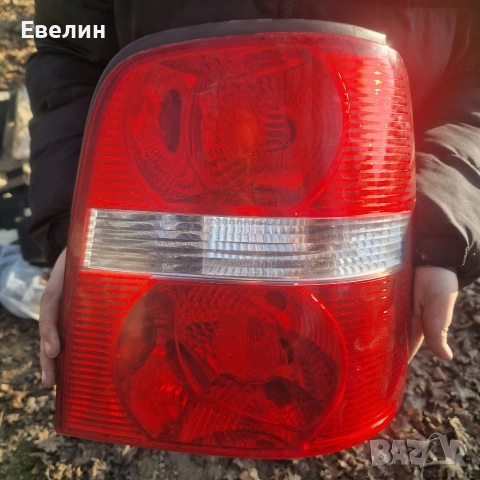 десен стоп VW Touran 2006г, снимка 3 - Части - 52790491