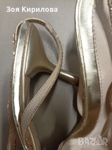 Официални златисти сандали, снимка 4 - Дамски елегантни обувки - 53705839