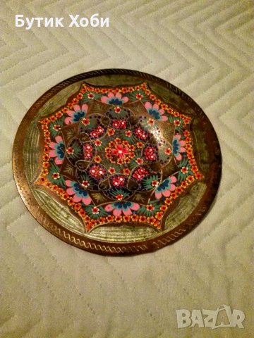 Медна рисувана декоративна чиния, снимка 1