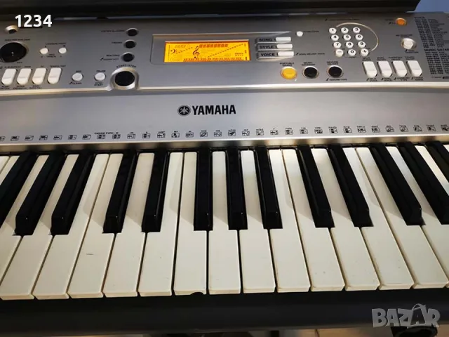 Синтезатор клавир пиано YAMAHA PSR E-313 с динамична клавиатура 5 октави МИДИ, снимка 4 - Синтезатори - 55736965