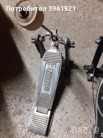 Педали за бас барабан, снимка 2 - Ударни инструменти - 52541833