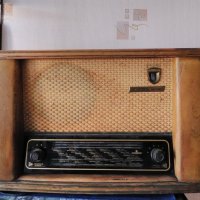 Радиоприемници марка,, ОРФЕЙ" и ,,РОДИНА" модели 1956год. Работещи., снимка 8 - Антикварни и старинни предмети - 35374505