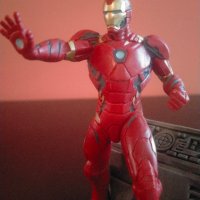 Колекционерска фигурка Schleich Marvel Iron Man Железният човек 21501 2016г , снимка 13 - Колекции - 41982598