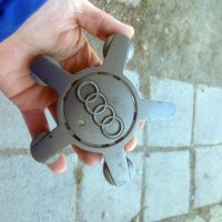 Капачка за джанта за Ауди Audi 2007-2020, снимка 1 - Аксесоари и консумативи - 35663784