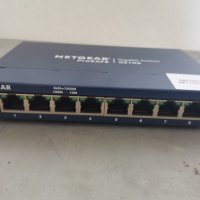NETGEAR Gigabit Ethernet Unmanaged Switch (GS108), 8 Ports,, снимка 2 - Суичове - 42344544