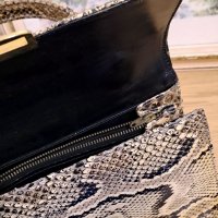 Винтидж чанта от питон, снимка 6 - Антикварни и старинни предмети - 39395905