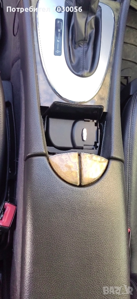 Поставка стойка за чаши за мерцедес , снимка 1