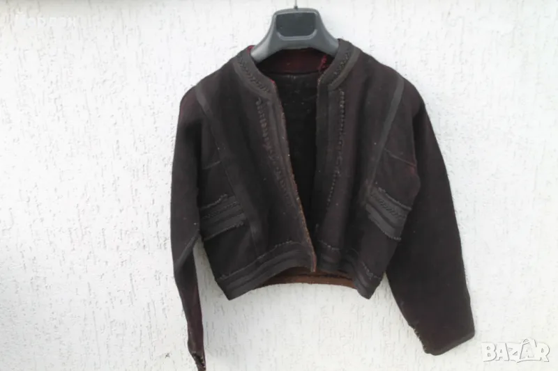 Черен вълнено   елече с гайтани, снимка 1