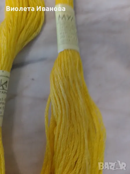 Мулине, светло жълто, 2 бр., снимка 1