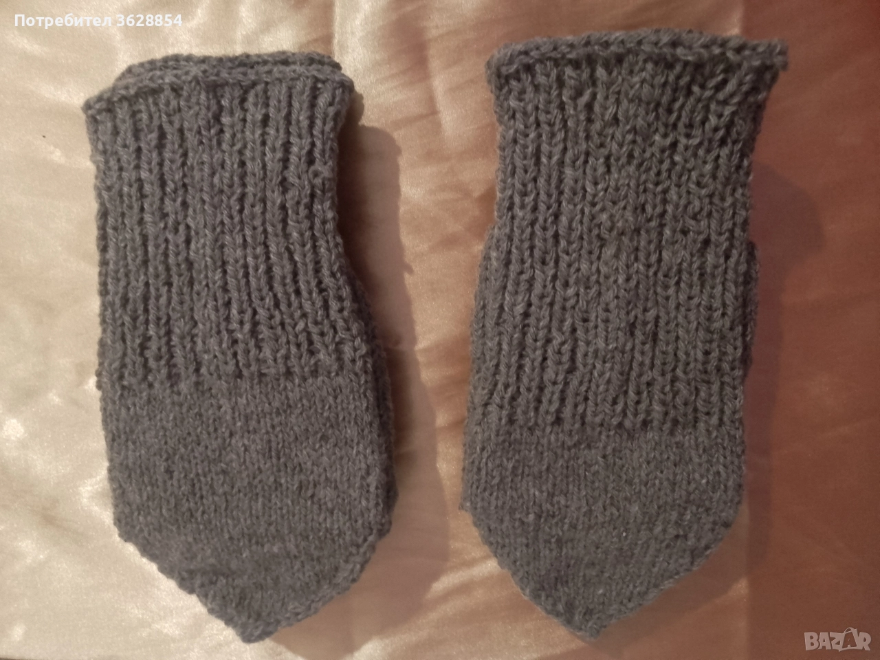 Продавам вълнени чорапи , снимка 1