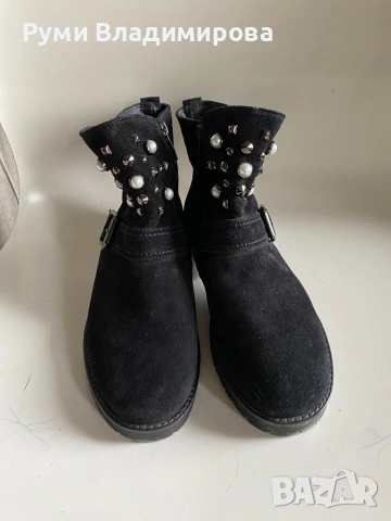 Черни боти с перли, N 40, Paul Green, снимка 6 - Дамски боти - 53470937
