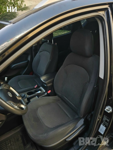 Hyundai IX35 1.7 CRDi, снимка 8 - Автомобили и джипове - 53871346
