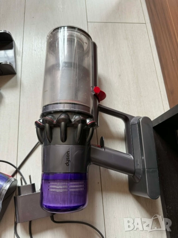 Dyson V11 Absolute, снимка 5 - Прахосмукачки - 52896362
