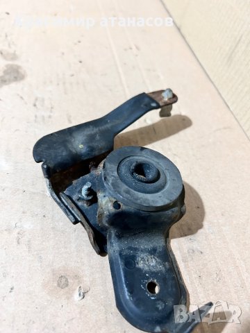 Щтипки  за преден капак щека за Нисан х-трейл T30.2002-2007г, снимка 2 - Аксесоари и консумативи - 44305274