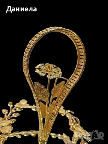 Луксозна двуетажна декорация в златисто със стъклени основи, снимка 3 - Декорация за дома - 48997809