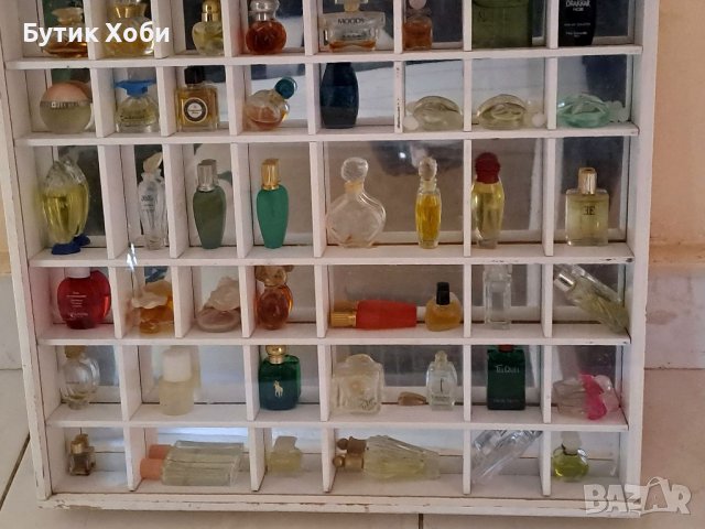 Колекционерска витрина маркови парфюми