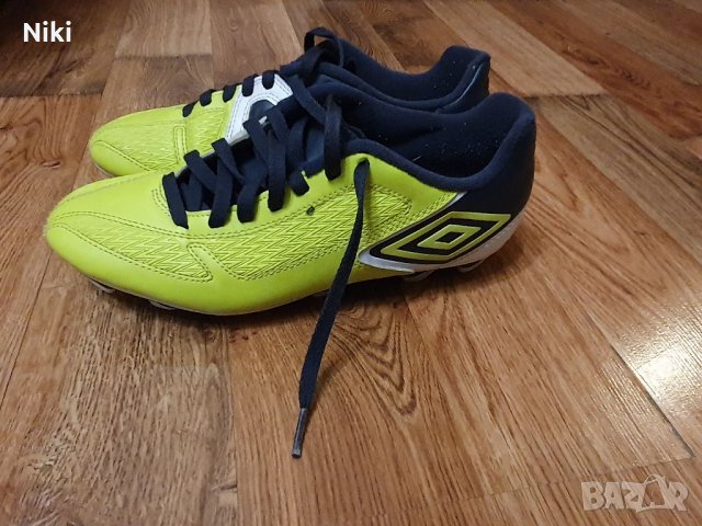 Футболни обувки - бутонки Umbro , снимка 2 - Футбол - 38726834