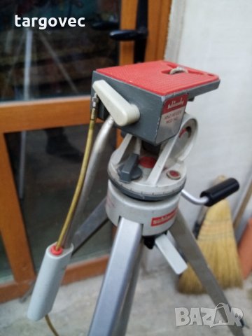 Професионален немски фотографски статив, снимка 2 - Спортна екипировка - 35818341