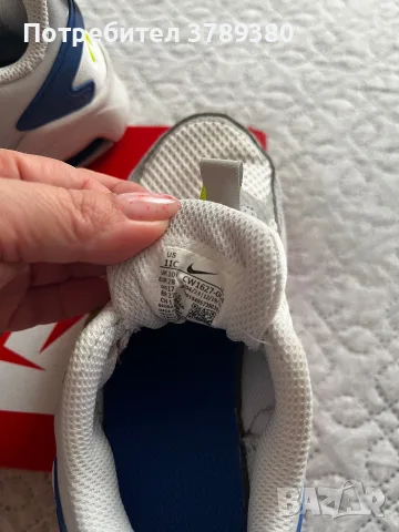 Оригинални детски маратонки Nike Air Max (Размер 28), снимка 3 - Детски маратонки - 55783649