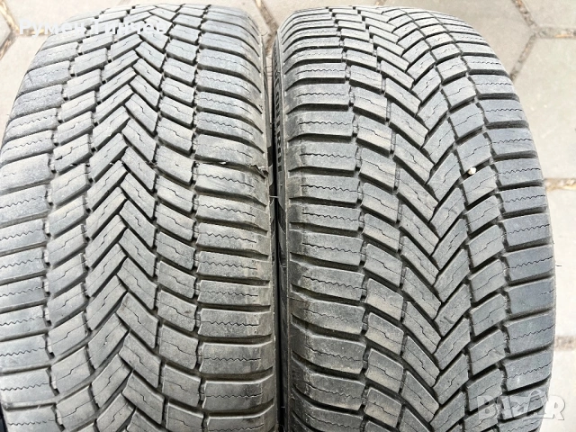 2бр всесезонни гуми 235-50-18