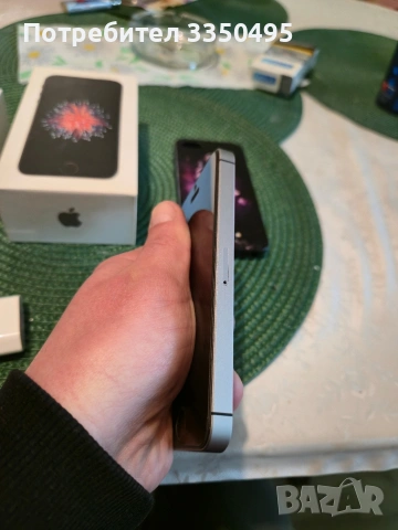 iPhone SE, снимка 2 - Apple iPhone - 53537884