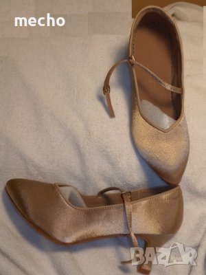 Нови налични. Затворени дамски обувки за танци. за крак 23,5-25,5 см, снимка 2 - Дамски обувки на ток - 38728113