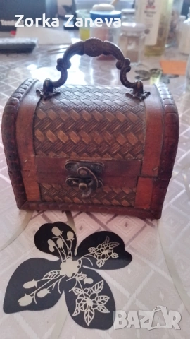 Ковчеже с метален обков