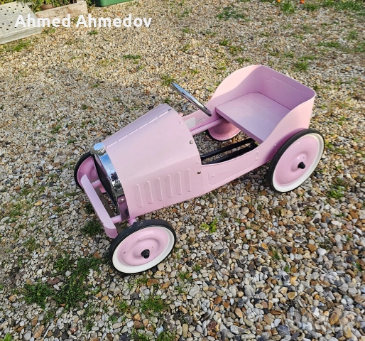 Ретро модел на метална кола с педали , снимка 2 - Антикварни и старинни предмети - 52591753