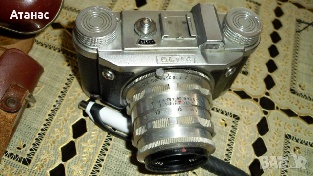 РЯДЪК НЕМСКИ ФОТОАПАРАТ - ALTIX с обектив Carl Zeiss Jena Tessar 2.8 / 50.и светкавица , снимка 3 - Фотоапарати - 50803770
