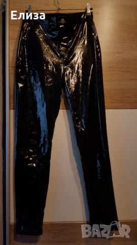 нов Лачен панталон S латекс / винил ефект марка Pull&Bear, снимка 5 - Панталони - 34834719
