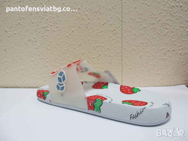 Детски чехли GEZER ягода 31/35, снимка 2 - Детски джапанки - 41426827