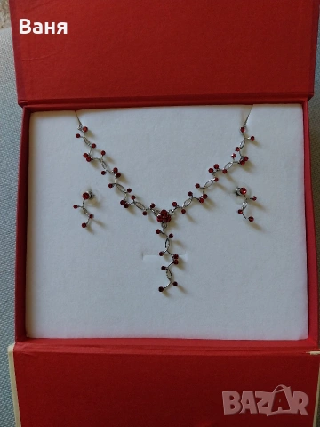 колие с обици, снимка 2 - Бижутерийни комплекти - 53800415