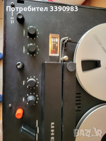 Магнетофон Uher SG520 VARIOCORD, снимка 2 - Декове - 52972260