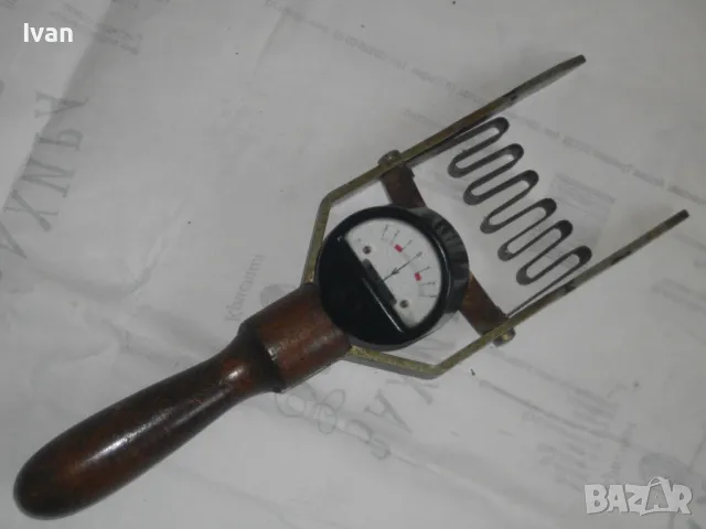 НЕМСКА РЪЧНА ТОВАРНА ВИЛКА 3V СТАРО КАЧЕСТВО ОТЛИЧНО РАБОТНО СЪСТОЯНИЕ ТЕСТЕР КИСЕЛИННИ АКУМУЛАТОРИ, снимка 18 - Други инструменти - 48140309