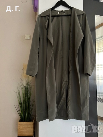 Зелено дълго яке