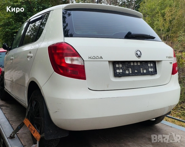 Skoda Fabia 1.6 TDi НА ЧАСТИ, снимка 4 - Автомобили и джипове - 52489345