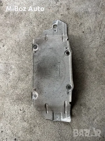 Термо щит Фолксваген Голф 5 VW Golf, снимка 2 - Части - 50211155