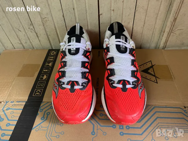 ''Saucony Triumph ISO 4''оригинални маратонки 40.5 номер, снимка 4 - Маратонки - 48153244