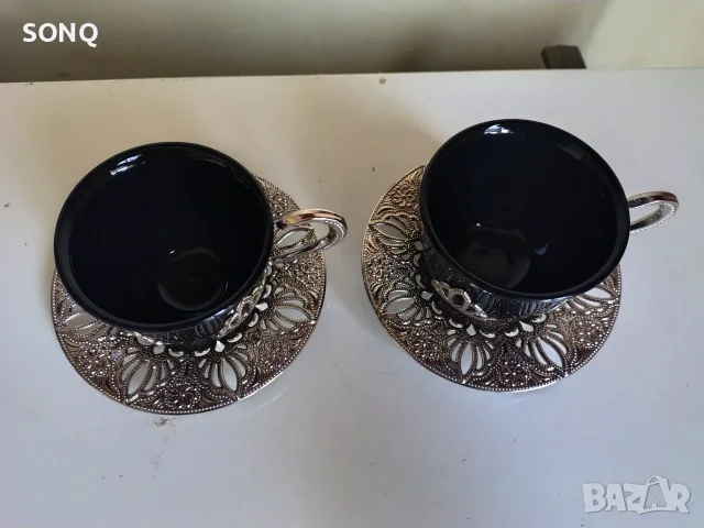 Комплект От Две Чаши За Кафе - Busem С Метални Поставки, снимка 2 - Други - 55986792