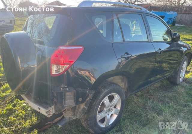 Toyota RAV4 , снимка 3 - Автомобили и джипове - 53686242