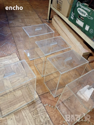Плексигласови кутии, снимка 4 - Антикварни и старинни предмети - 52717869