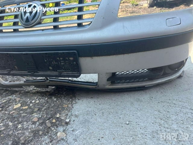 предна броня за VW Sharan 2.8i 204кс VR6 2002г - цена 60 лв само за бронята с забележки лява решетка, снимка 3 - Части - 51976086