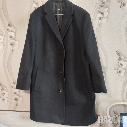 Мъжко черно вълнено кашмирено палто Hugo Boss "Stratus3" с нормална кройка размер М-Л , снимка 10 - Палта - 52133504