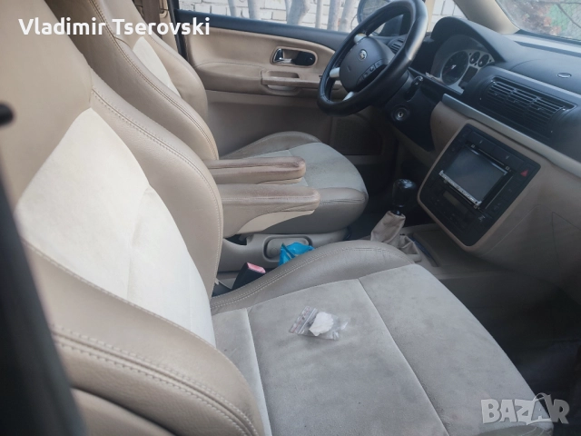 Ford Galaxy Ghia 2.3 бензин/газ, снимка 4 - Автомобили и джипове - 52464502