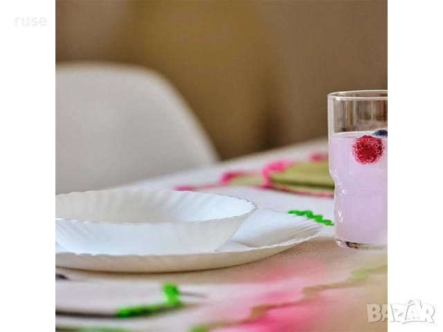 НОВИ! Сервиз за хранене Luminarc Feston 18 части, снимка 9 - Сервизи - 51851594