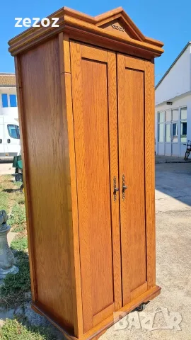 Винтидж гардероб за връхни дрехи, снимка 3 - Гардероби - 55798230