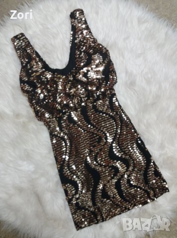 ВПЕЧАТЛЯВАЩА черна мини парти рокля цялата в златисти пайети, снимка 4 - Рокли - 41880891