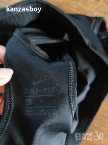 nike sport bras - страхотно бюстие , снимка 4 - Корсети, бюстиета, топове - 41569498