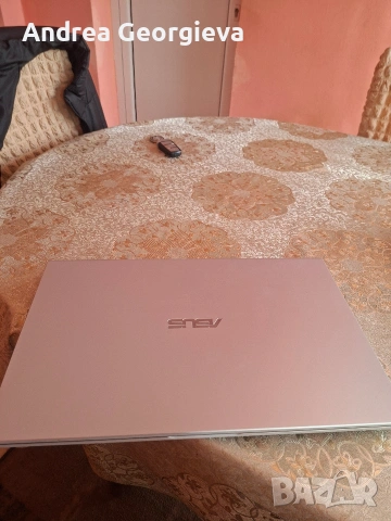 Продавам ASUS VivoBook 15.6 в Отлично състояние, снимка 2 - Лаптопи за дома - 53560003