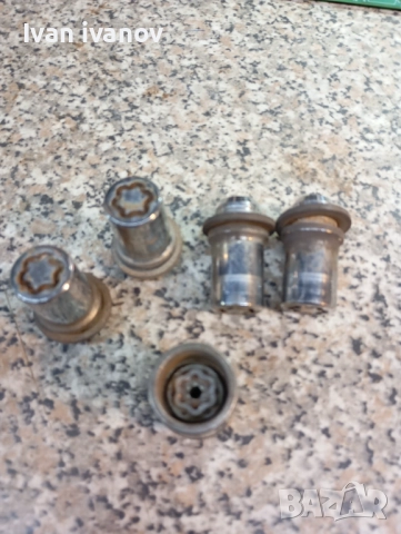 Секретни болтове за Тойота, снимка 2 - Части - 52591333